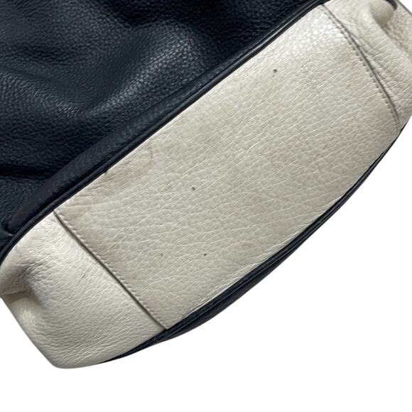 Marc by Marc Jacob’s Convertible Hobo Bag - Picture 5 of 9